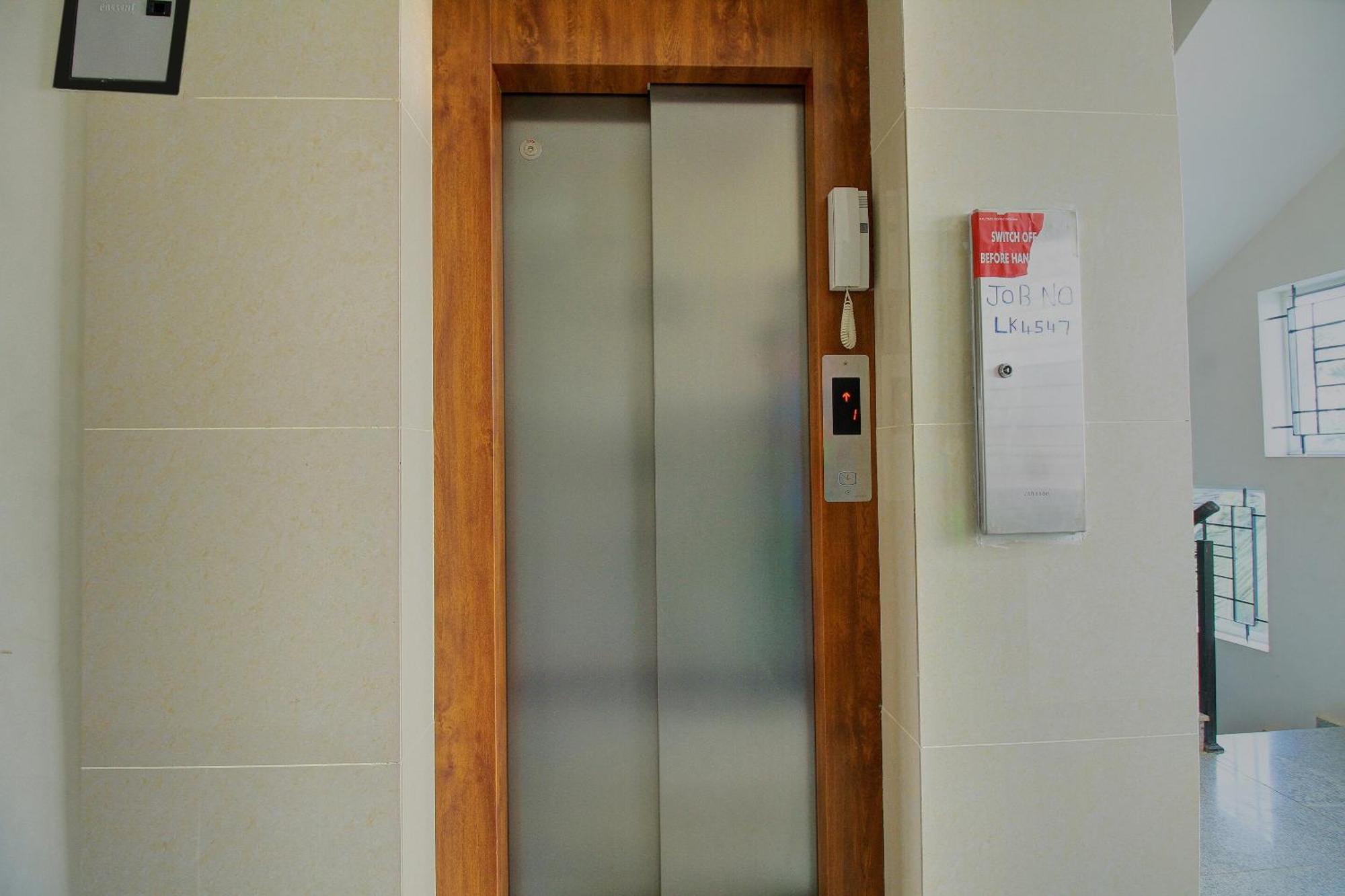 Hotel O Manu Residency Bangalore Exterior photo